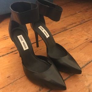 NWOT Steve Madden pumps